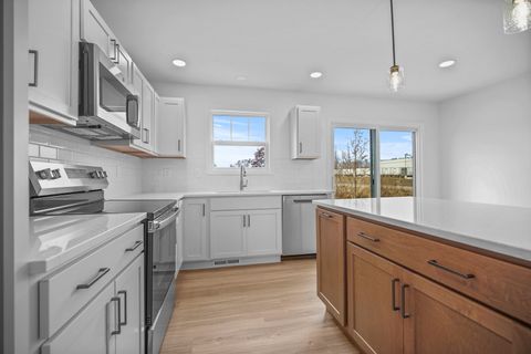 Tiny photo for 1 Eric Court, Bloomington, IL 61705 (MLS # 12528539)