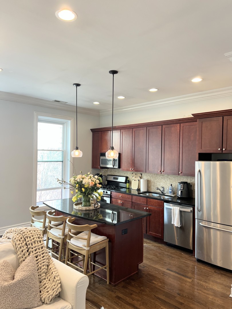 1704 N WELLS Street 3