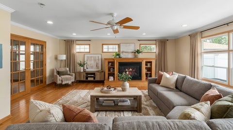 Tiny photo for 9809 S 54th Avenue, Oak Lawn, IL 60453 (MLS # 12757603)