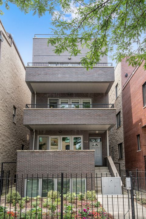 918 N Wood Street 2 Chicago IL 60622