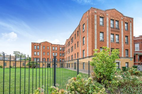 3149 N Springfield Avenue A6 Chicago IL 60618