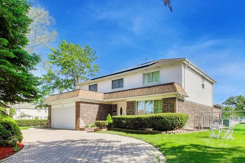 1631 E Greenwood Drive, Mount Prospect, IL 60056 - #: 12623529
