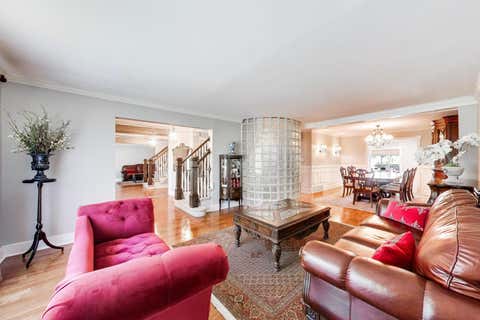 Tiny photo for 1631 E Greenwood Drive, Mount Prospect, IL 60056 (MLS # 12623529)