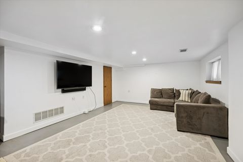 Tiny photo for 236 Maplewood Road, Riverside, IL 60546 (MLS # 12575711)