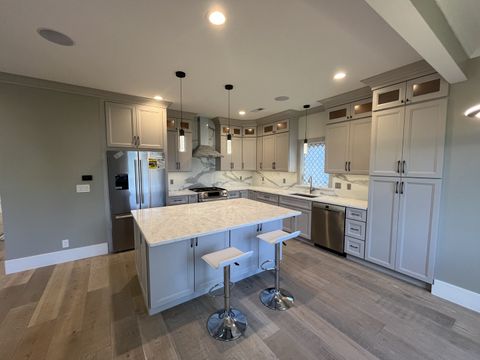 Tiny photo for 416 S 12th Avenue, St. Charles, IL 60174 (MLS # 12334495)