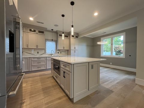 Tiny photo for 416 S 12th Avenue, St. Charles, IL 60174 (MLS # 12334495)