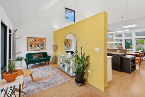 Tiny photo for 3310 Hayes Street, Evanston, IL 60201 (MLS # 12580526)