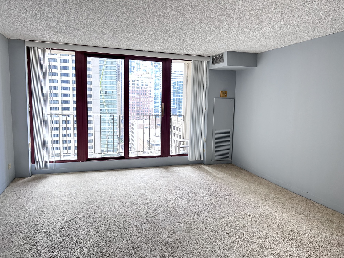 200 N Dearborn Street 2004