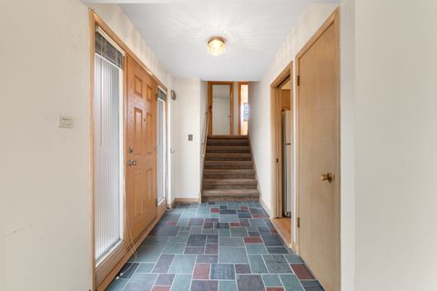 Tiny photo for 5132 W 105th Place, Oak Lawn, IL 60453 (MLS # 12587965)