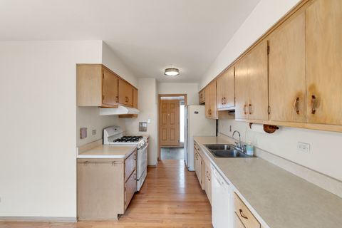 Tiny photo for 5132 W 105th Place, Oak Lawn, IL 60453 (MLS # 12587965)