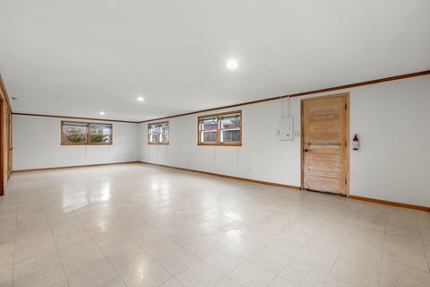 Tiny photo for 5132 W 105th Place, Oak Lawn, IL 60453 (MLS # 12587965)