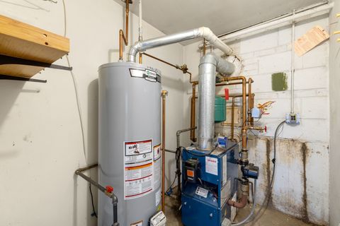 Tiny photo for 5132 W 105th Place, Oak Lawn, IL 60453 (MLS # 12587965)