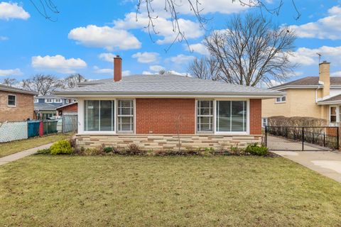 Tiny photo for 5132 W 105th Place, Oak Lawn, IL 60453 (MLS # 12587965)