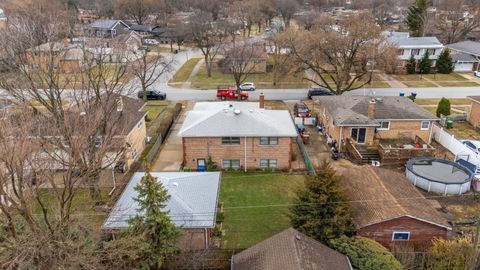 Tiny photo for 5132 W 105th Place, Oak Lawn, IL 60453 (MLS # 12587965)