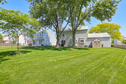 Tiny photo for 830 Hawk Lane, Carol Stream, IL 60188 (MLS # 12648381)