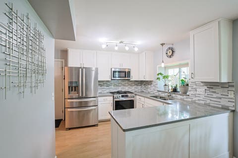 Tiny photo for 830 Hawk Lane, Carol Stream, IL 60188 (MLS # 12648381)