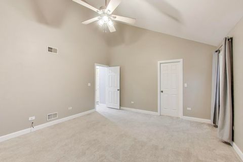 Tiny photo for 512 Blackhawk Drive, Westmont, IL 60559 (MLS # 12520563)