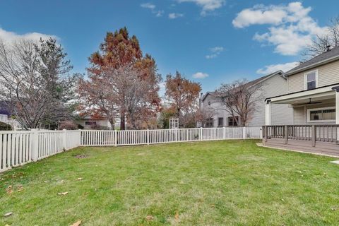 Tiny photo for 512 Blackhawk Drive, Westmont, IL 60559 (MLS # 12520563)