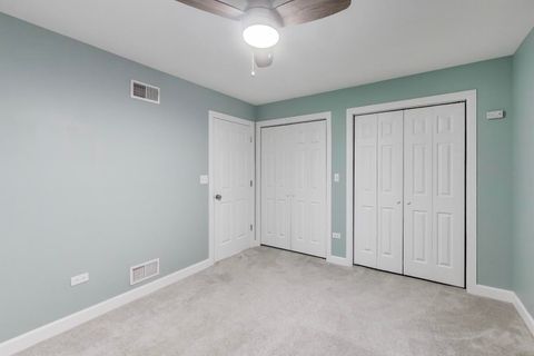 Tiny photo for 512 Blackhawk Drive, Westmont, IL 60559 (MLS # 12520563)