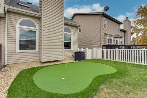 Tiny photo for 512 Blackhawk Drive, Westmont, IL 60559 (MLS # 12520563)