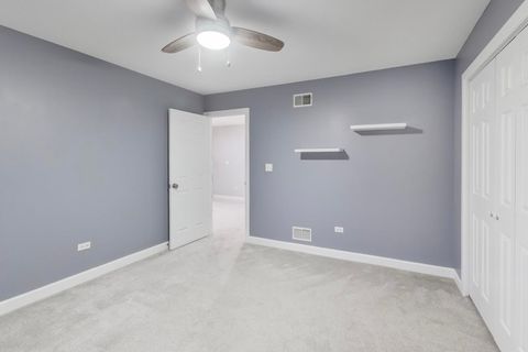 Tiny photo for 512 Blackhawk Drive, Westmont, IL 60559 (MLS # 12520563)