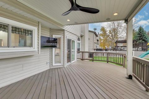 Tiny photo for 512 Blackhawk Drive, Westmont, IL 60559 (MLS # 12520563)