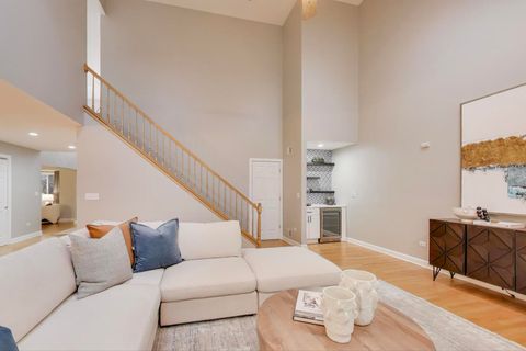 Tiny photo for 512 Blackhawk Drive, Westmont, IL 60559 (MLS # 12520563)