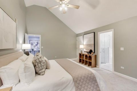 Tiny photo for 512 Blackhawk Drive, Westmont, IL 60559 (MLS # 12520563)