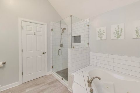 Tiny photo for 512 Blackhawk Drive, Westmont, IL 60559 (MLS # 12520563)