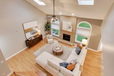 Tiny photo for 512 Blackhawk Drive, Westmont, IL 60559 (MLS # 12520563)