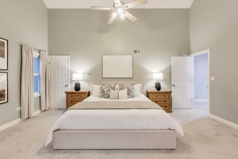 Tiny photo for 512 Blackhawk Drive, Westmont, IL 60559 (MLS # 12520563)