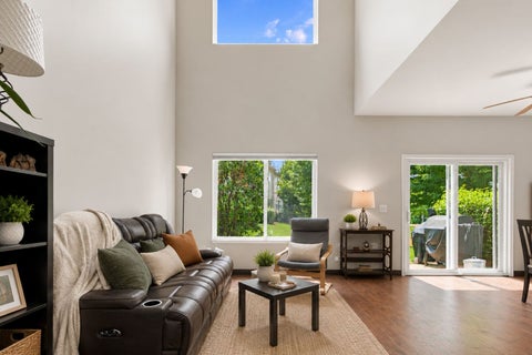 Tiny photo for 394 Jamestown Court, Aurora, IL 60504 (MLS # 12745429)