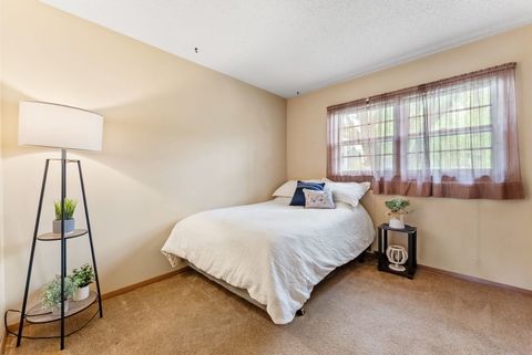 Tiny photo for 4711 Scott Street, Davenport, IA 52806 (MLS # 12639866)