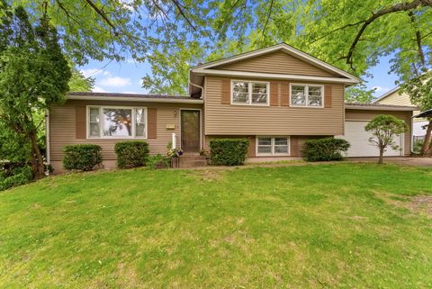 Photo of 4711 Scott Street, Davenport, IA 52806 (MLS # 12639866)