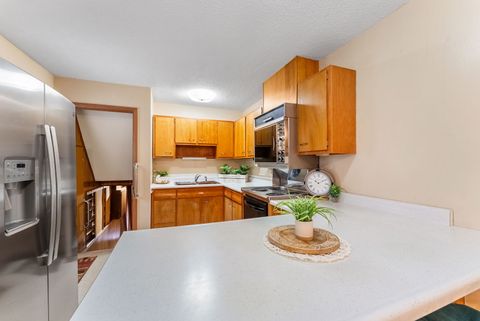 Tiny photo for 4711 Scott Street, Davenport, IA 52806 (MLS # 12639866)