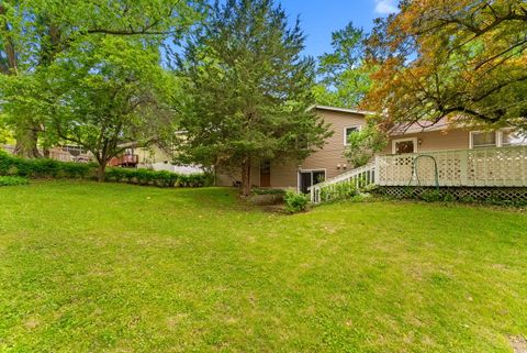 Tiny photo for 4711 Scott Street, Davenport, IA 52806 (MLS # 12639866)