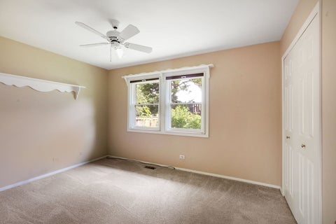 Tiny photo for 650 Twisted Oak Lane, Buffalo Grove, IL 60089 (MLS # 12731802)