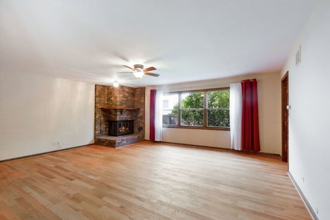 Tiny photo for 650 Twisted Oak Lane, Buffalo Grove, IL 60089 (MLS # 12731802)