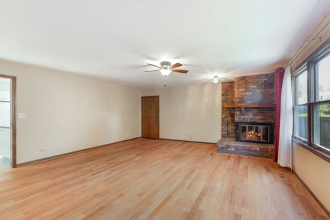 Tiny photo for 650 Twisted Oak Lane, Buffalo Grove, IL 60089 (MLS # 12731802)