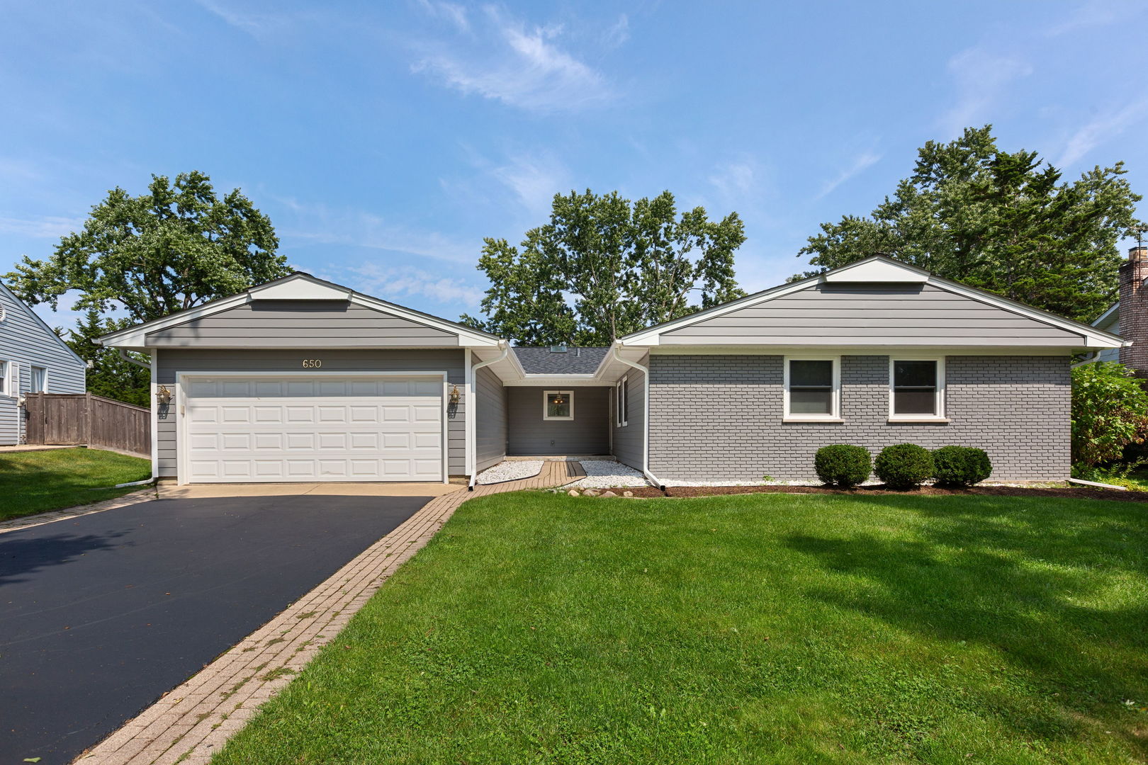 650 Twisted Oak Lane