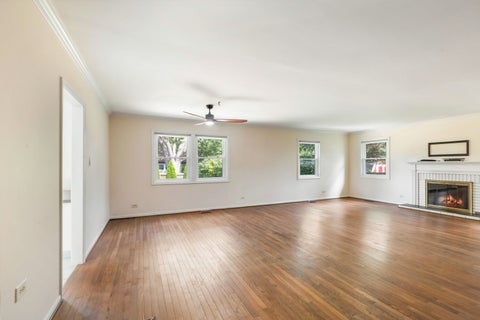 Tiny photo for 650 Twisted Oak Lane, Buffalo Grove, IL 60089 (MLS # 12731802)