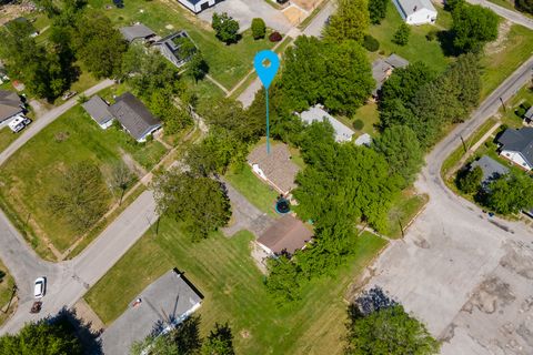 Tiny photo for 818 W Saint Louis Street, West Frankfort, IL 62896 (MLS # 12624563)