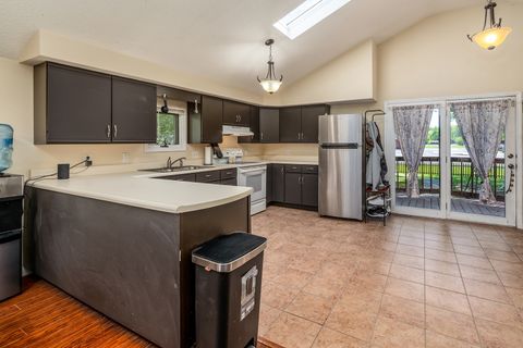 Tiny photo for 818 W Saint Louis Street, West Frankfort, IL 62896 (MLS # 12624563)