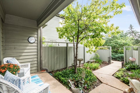 Tiny photo for 900 Shoreline Road, Lake Barrington, IL 60010 (MLS # 12747885)