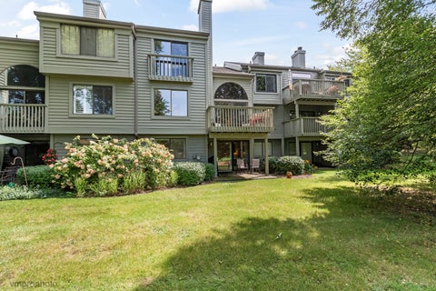 Tiny photo for 900 Shoreline Road, Lake Barrington, IL 60010 (MLS # 12747885)