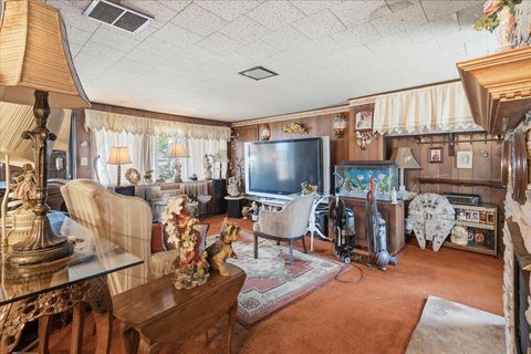 Tiny photo for 1556 Heidorn Avenue, Westchester, IL 60154 (MLS # 12687075)