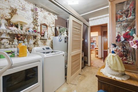 Tiny photo for 1556 Heidorn Avenue, Westchester, IL 60154 (MLS # 12687075)