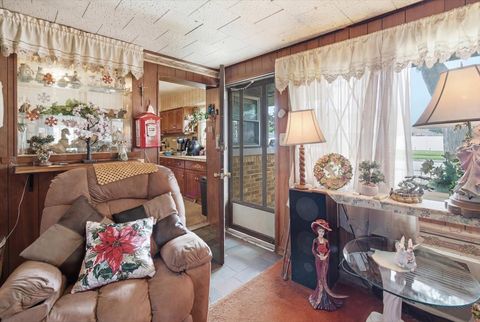 Tiny photo for 1556 Heidorn Avenue, Westchester, IL 60154 (MLS # 12687075)