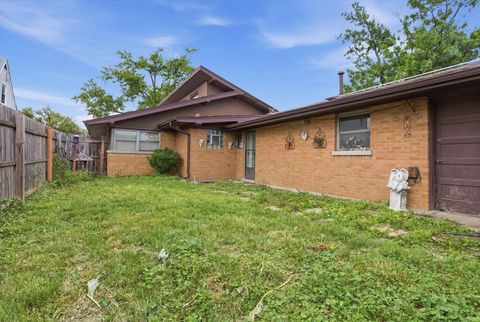 Tiny photo for 1556 Heidorn Avenue, Westchester, IL 60154 (MLS # 12687075)