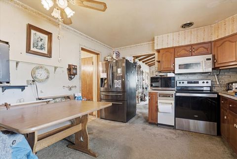 Tiny photo for 1556 Heidorn Avenue, Westchester, IL 60154 (MLS # 12687075)